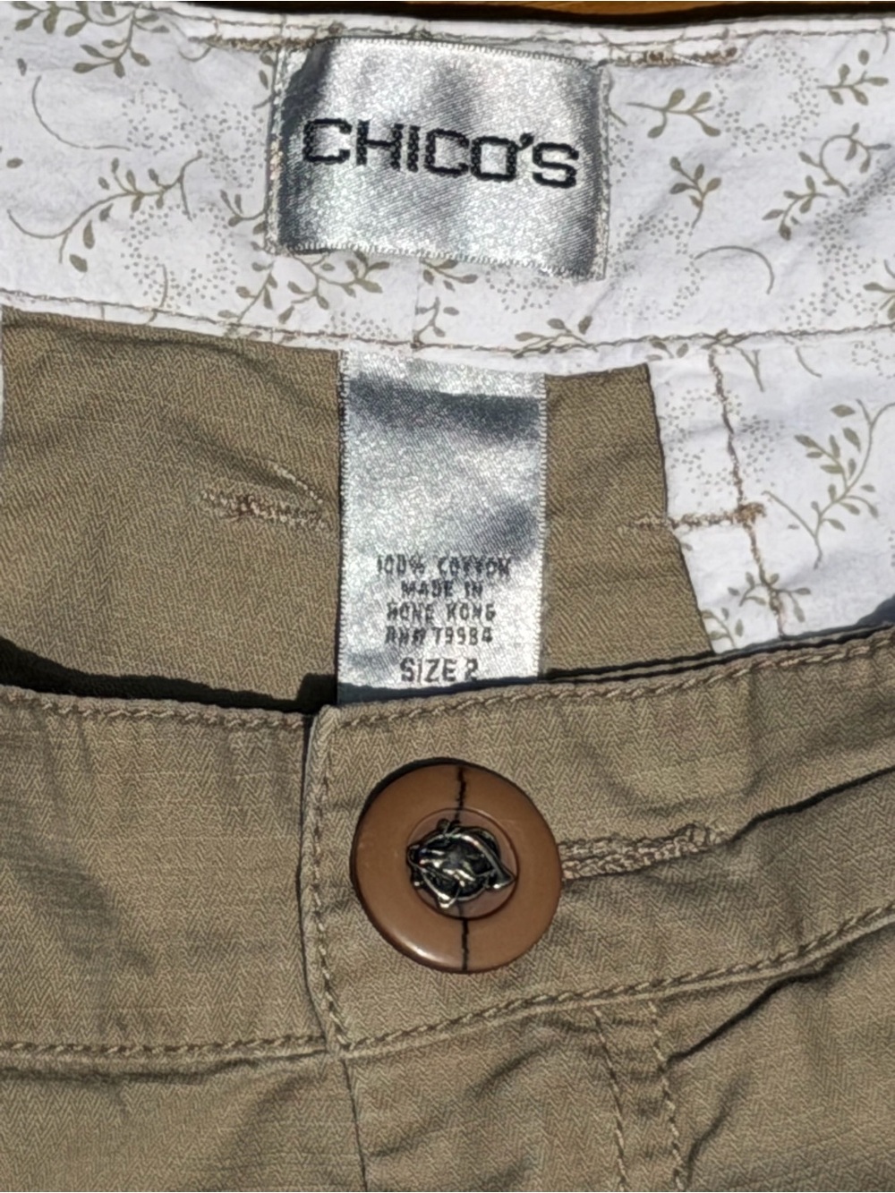 Chico's Crop Utility Cargo Pants Tan Lace Trim Capris Size 2 Gorpcore Cotton - Picture 6 of 11